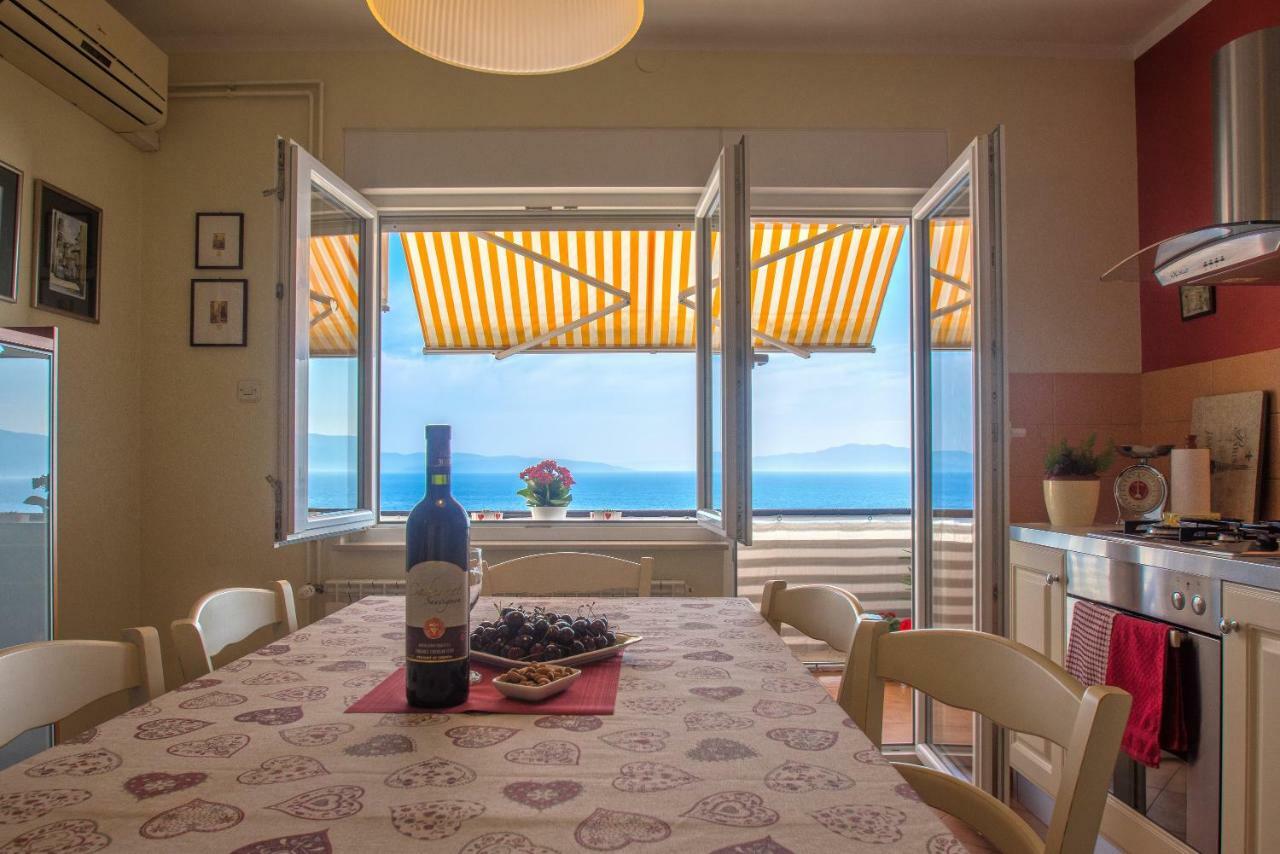 Apartment Paradise View Fiume Esterno foto