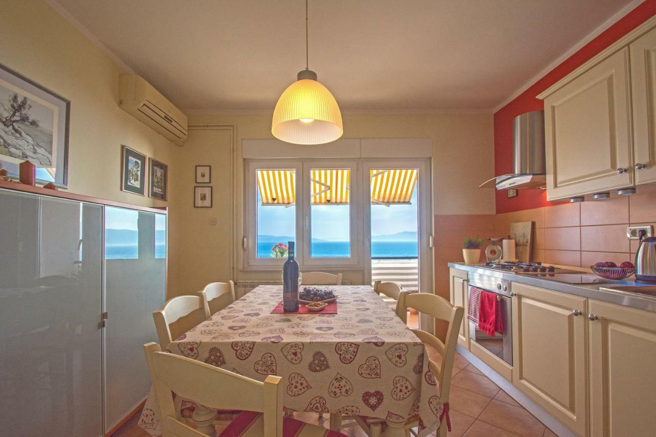 Apartment Paradise View Fiume Esterno foto